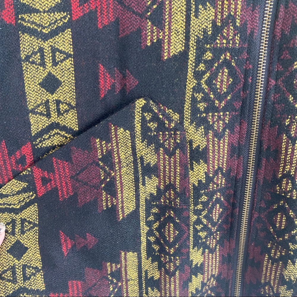 Aztec Jacket - Picture 2 of 5